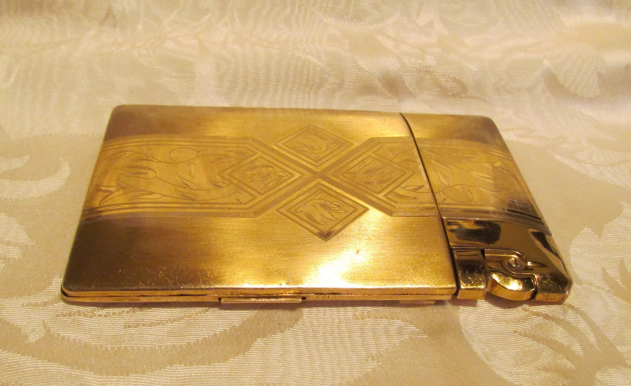 1940's Elgin American Lite-O-Matic Cigarette Case Lighter Working Condition