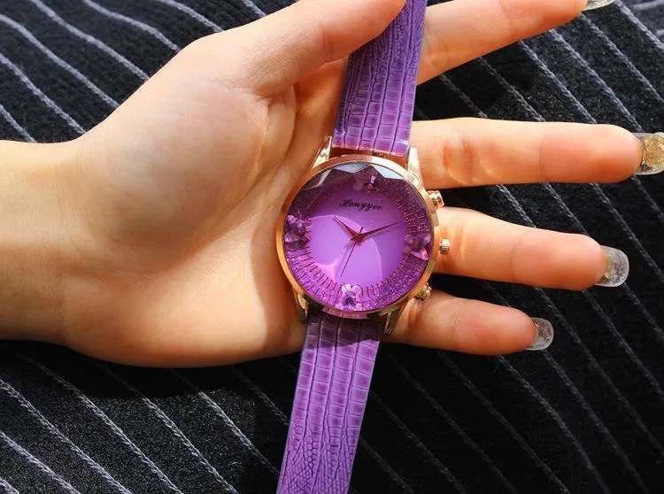 Fashion Women PU Band Butterfly Watch