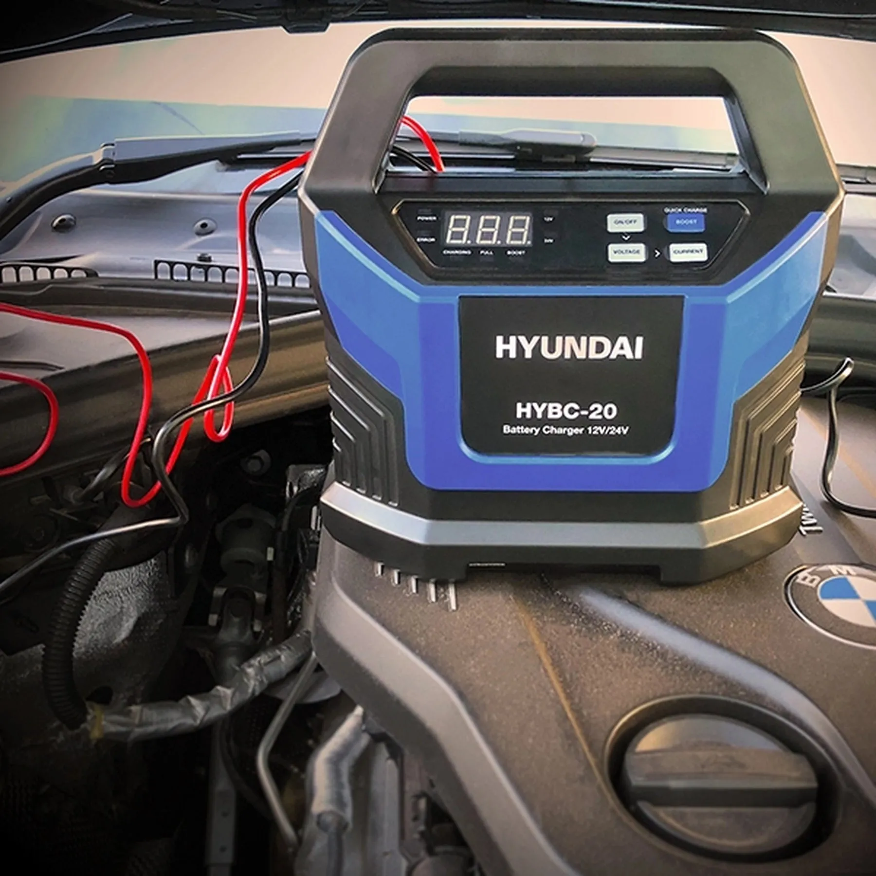 Hyundai HYBC-20 12v & 24v Battery Boost Charger