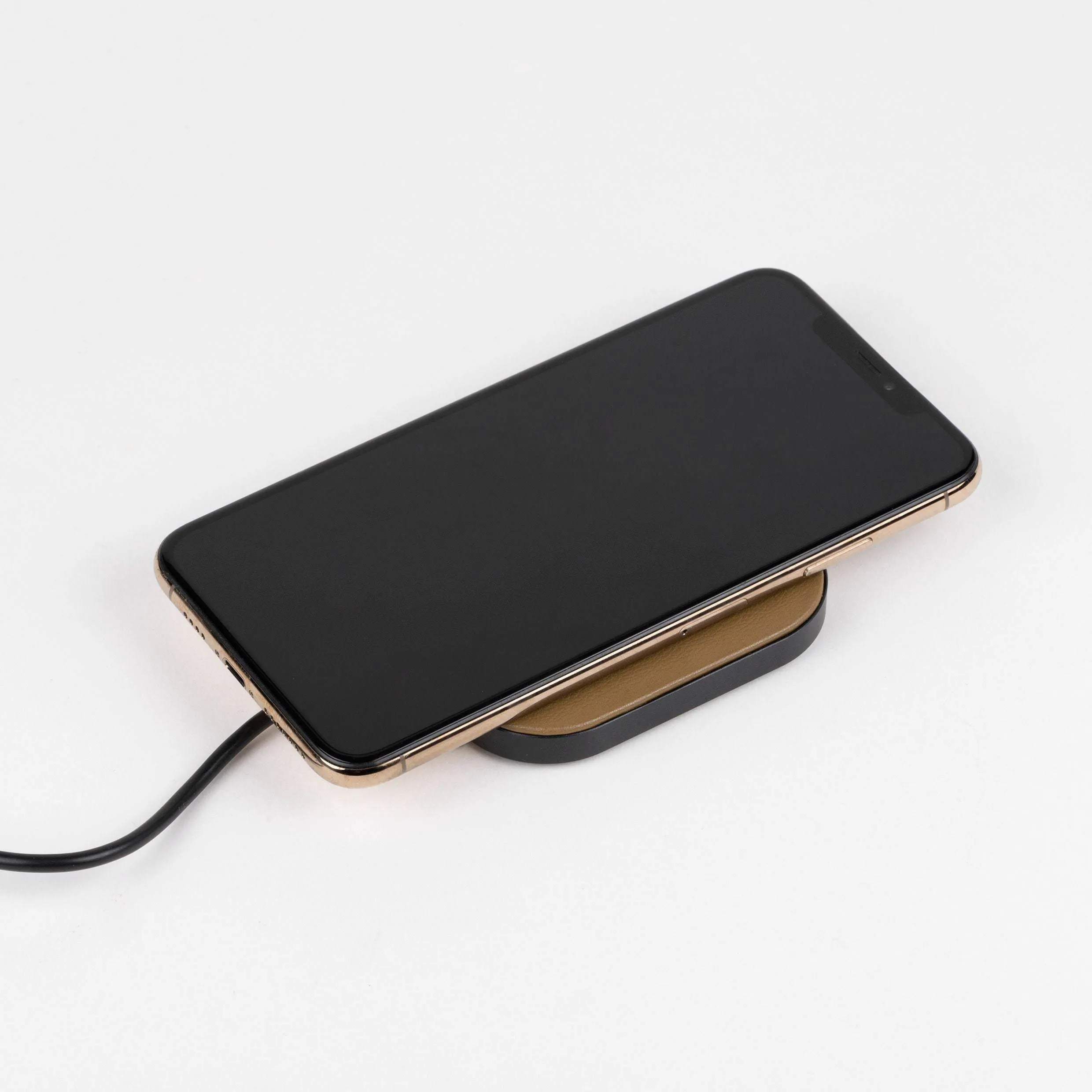 Iconic Wireless Charger by Hugo Boss